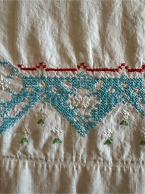 Vintage Set of 2 Embroidered White Cotton Pillowcases with Teal and Red Accents